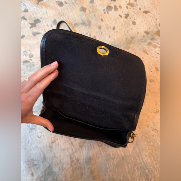 Vintage 90s-2000s Coach 9755 Leather Pocket Purse Women's Crossbody w/ Turn Lock - Picture 4 of 5